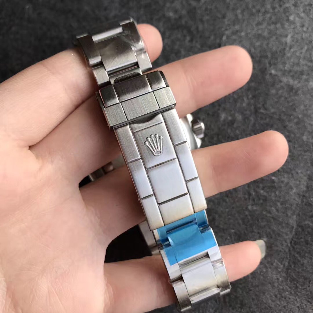 Replica Rolex 16610LV Buckle