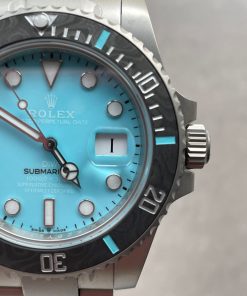 Alternative view of Replica Rolex Submariner Sandblasted DIWF Best Edition Carbon Bezel Tiffany Blue Dial Dial on SS Bracelet VR3135